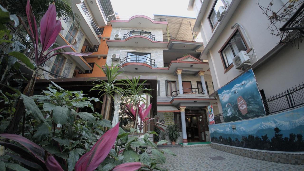 The North Face Inn Pokhara Eksteriør billede