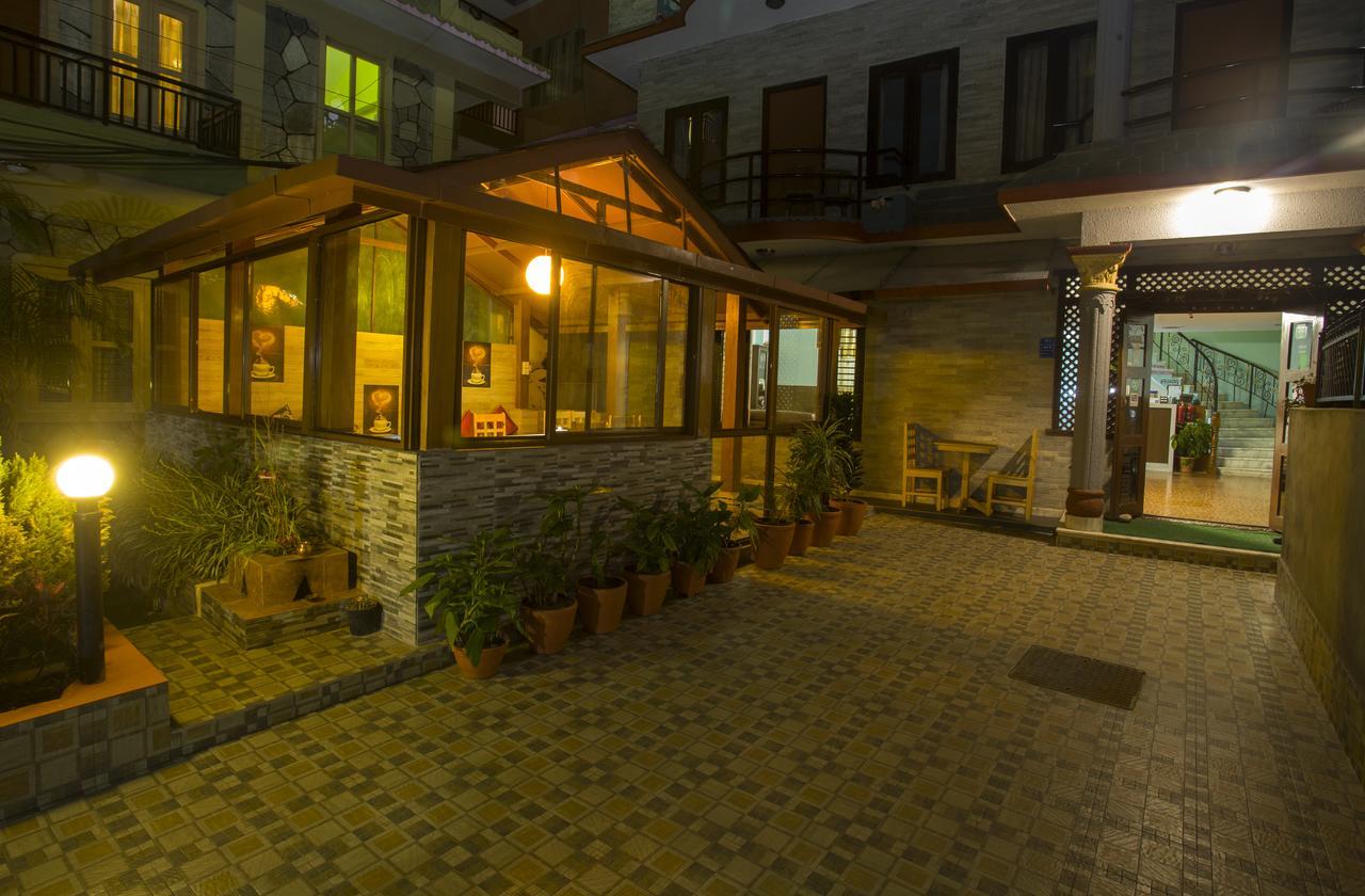 The North Face Inn Pokhara Eksteriør billede